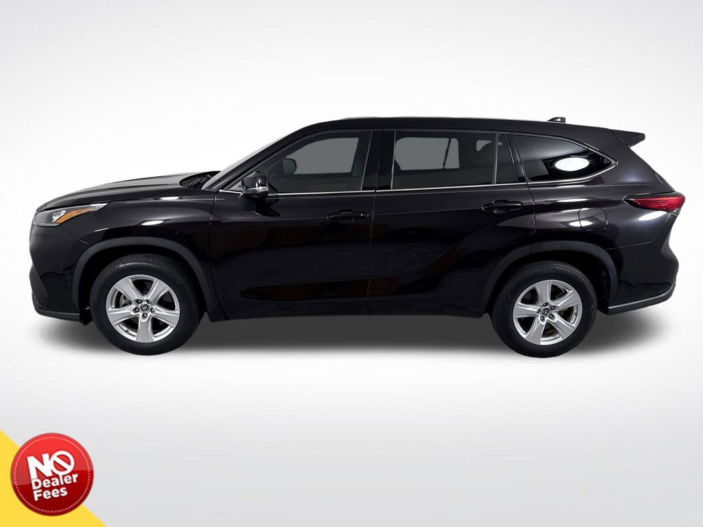 Used 2020 Toyota Highlander LE image 7