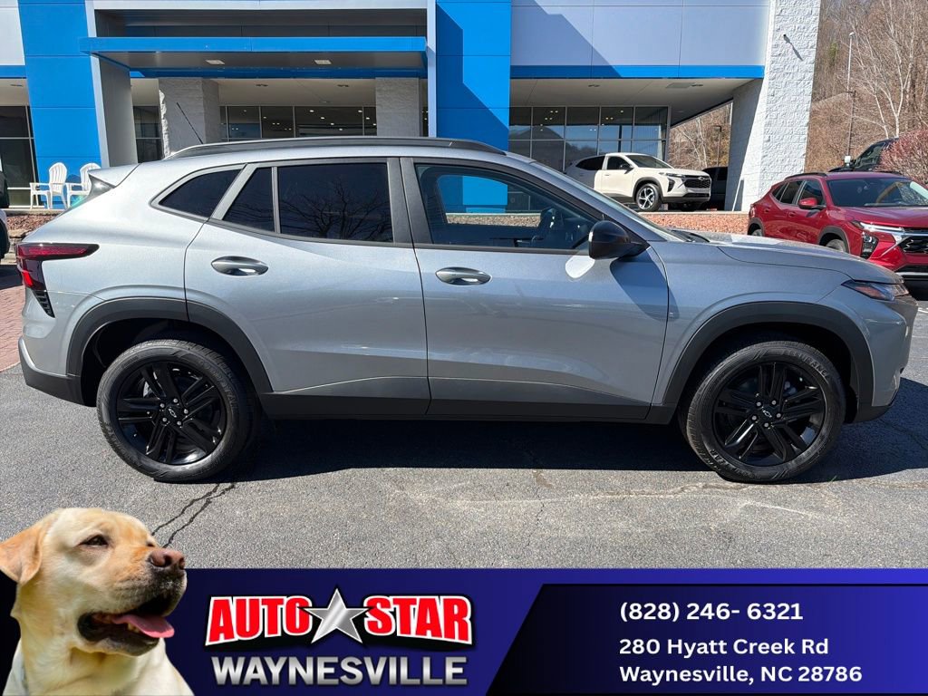 New 2026 Chevrolet Trax ACTIV w/ Driver Confidence Package FWD image 2