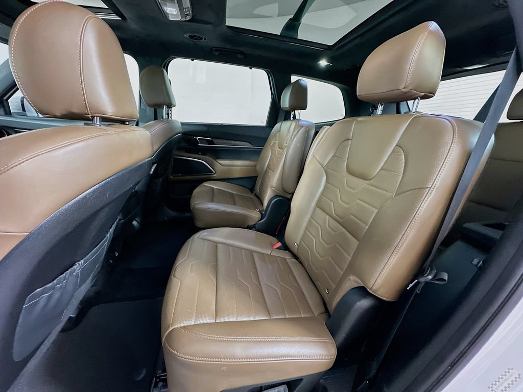 Used 2021 Kia Telluride SX w/ SX Prestige Package AWD/4WD image 17