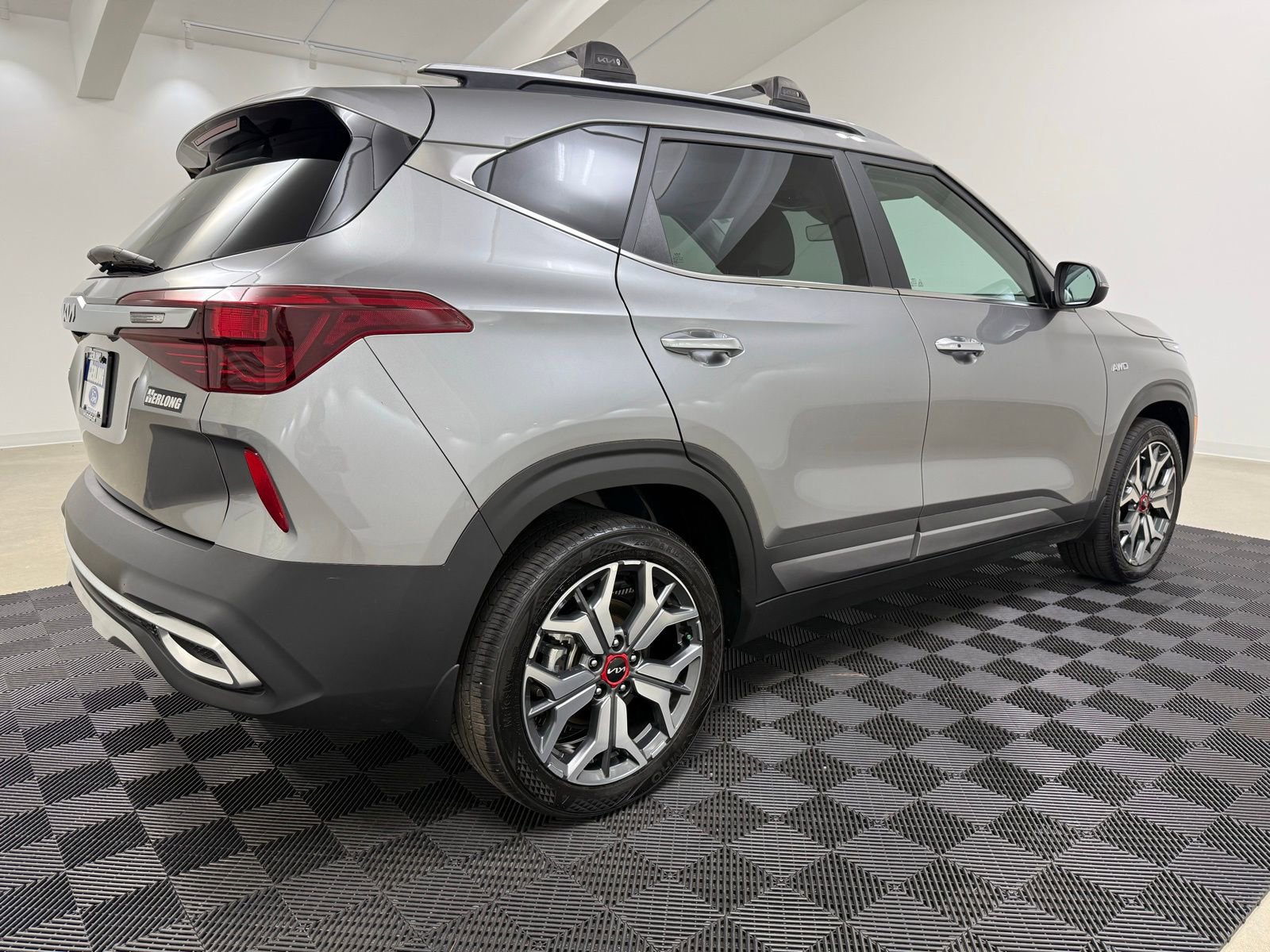 Used 2023 Kia Seltos SX w/ SX Sunroof Package image 7