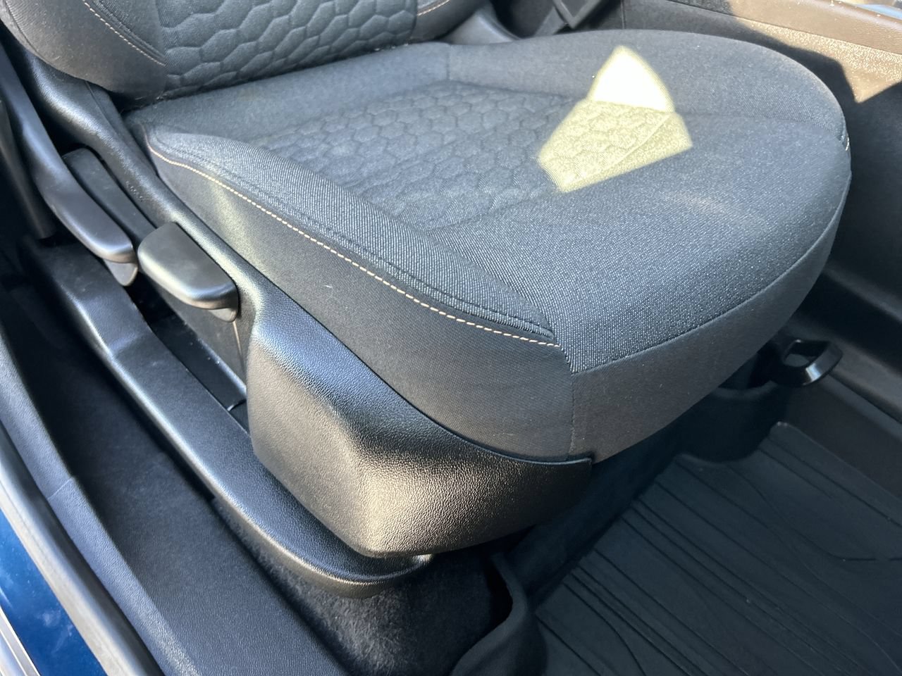 Used 2020 Chevrolet Equinox LT AWD/4WD image 15