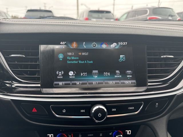 Used 2018 Buick Regal Essence w/ Driver Confidence Package #1 image 26