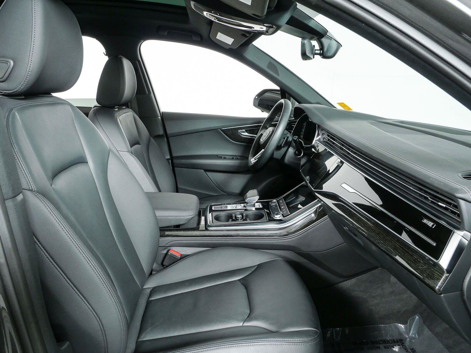 Used 2023 Audi Q7 2.0T Premium Plus w/ Premium Plus Package AWD/4WD image 24