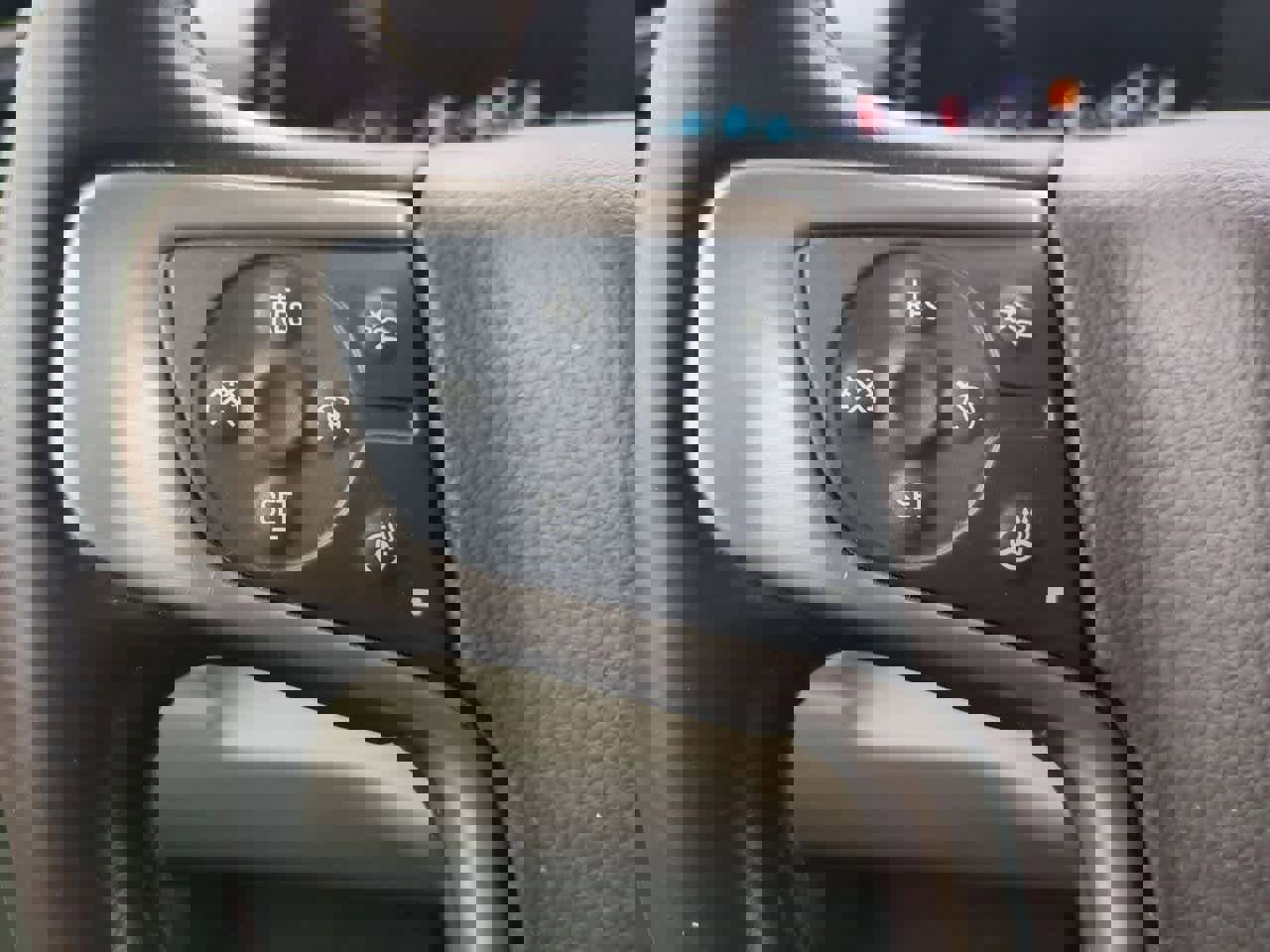 Used 2019 GMC Yukon XL Denali w/ Open Road Package image 25