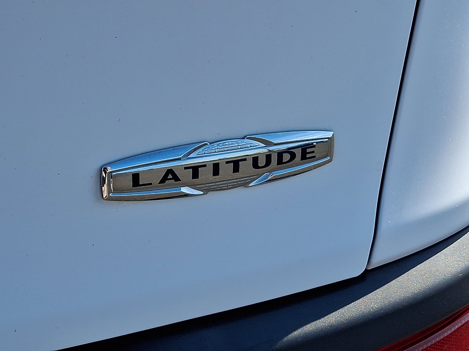 Used 2017 Jeep Cherokee Latitude w/ Comfort/Convenience Group image 32