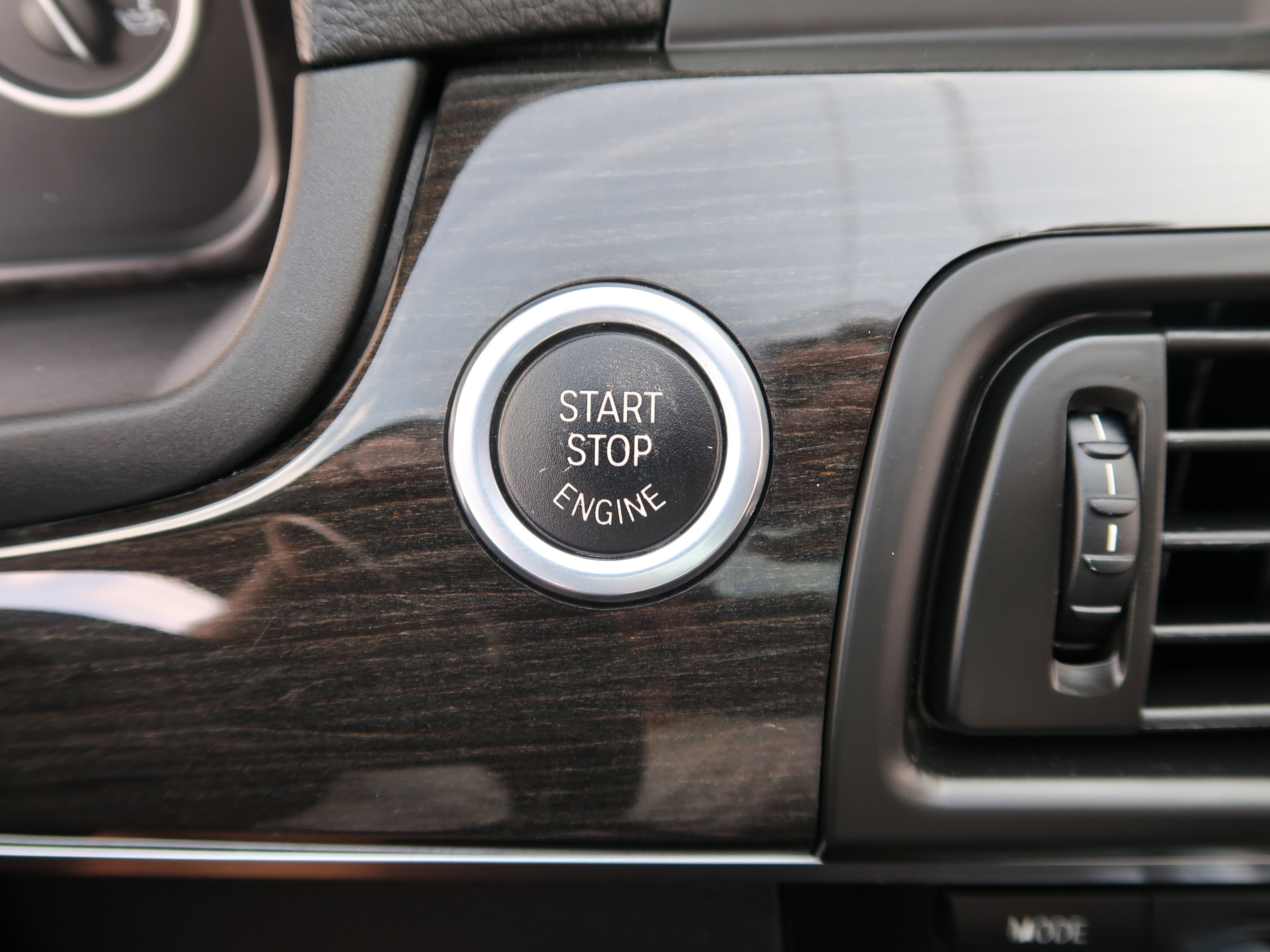 Used 2011 BMW 535i Sedan RWD image 17