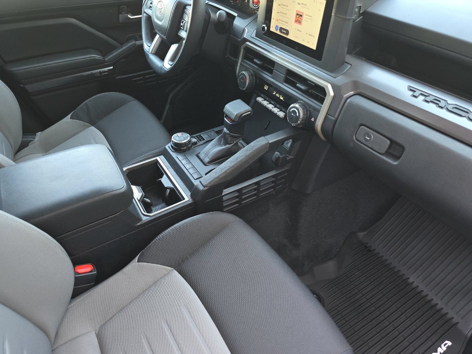 Used 2025 Toyota Tacoma TRD Off-Road AWD/4WD image 14