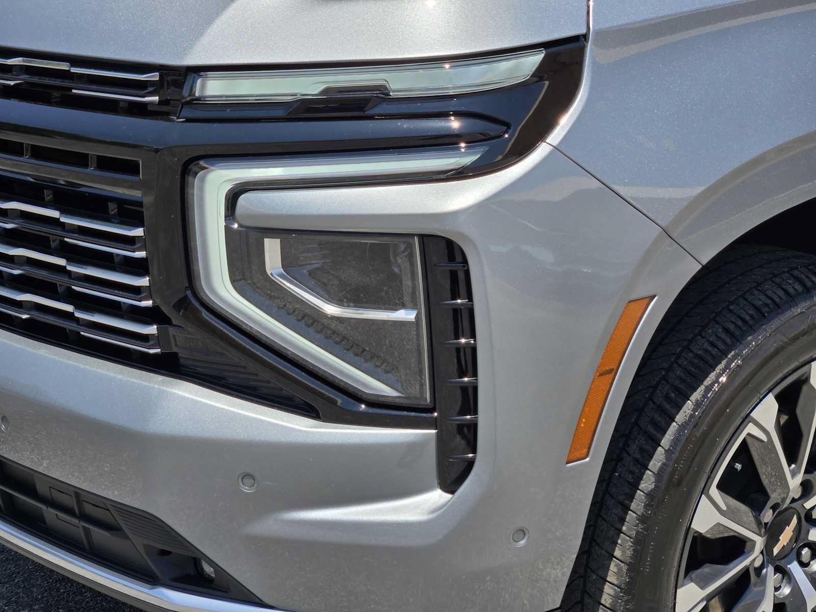 Certified 2025 Chevrolet Tahoe High Country AWD/4WD image 9