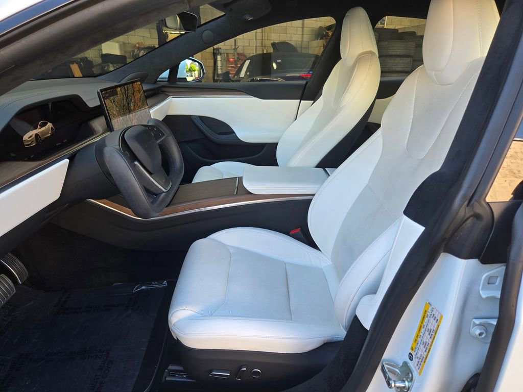 Used 2022 Tesla Model S image 16