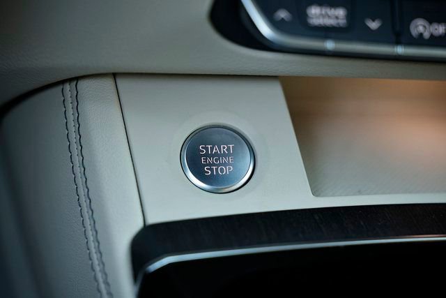 Certified 2025 Audi Q5 2.0T Premium Plus w/ Premium Plus Package image 39