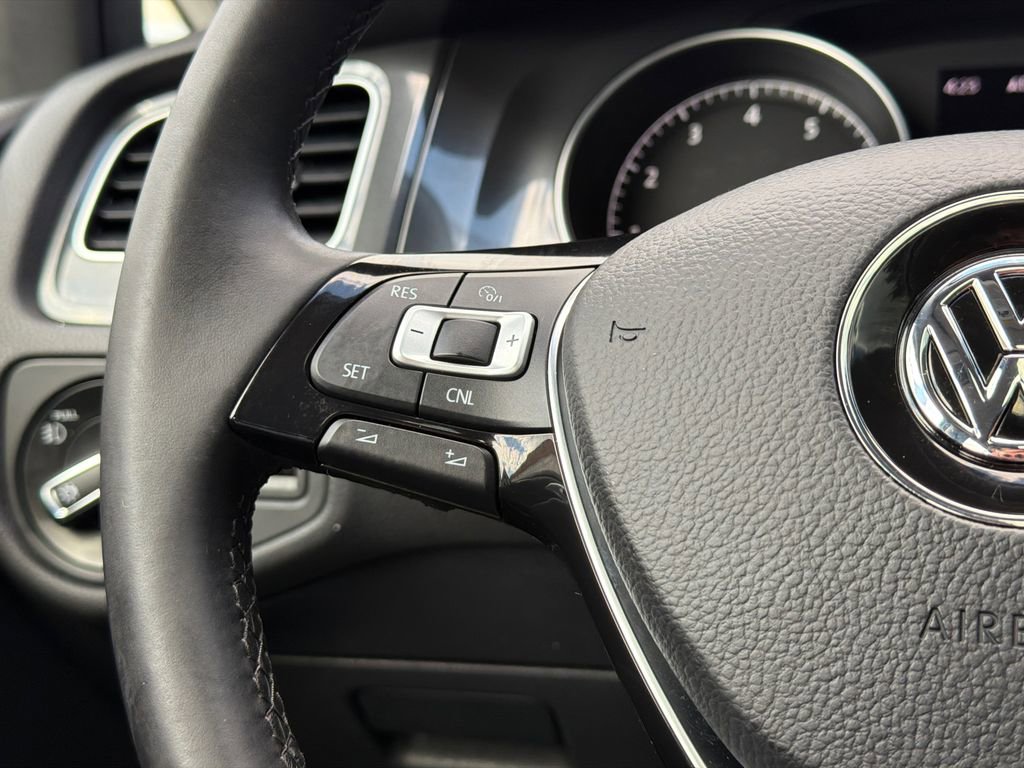 Used 2018 Volkswagen Golf SE FWD image 22