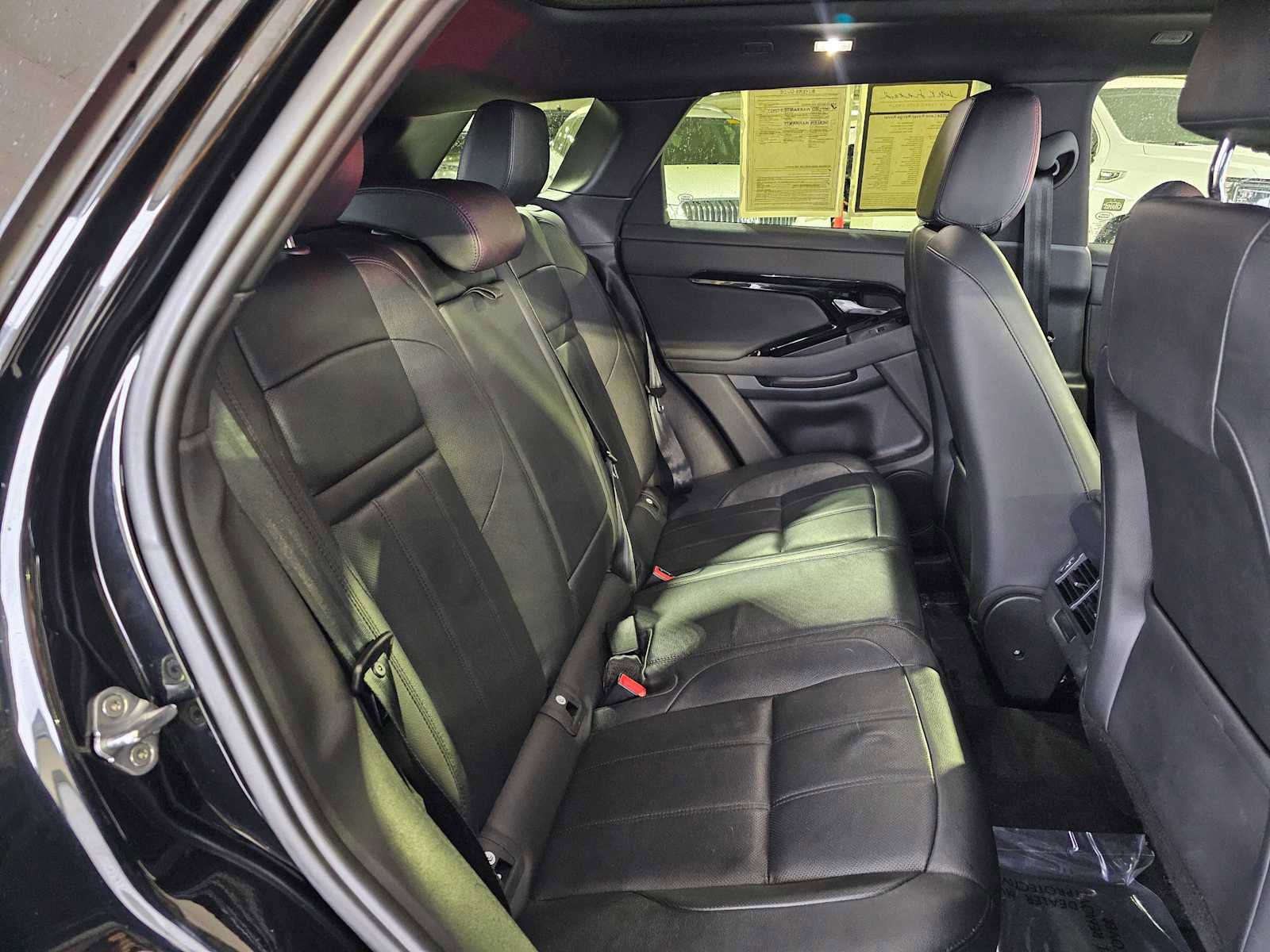 Used 2024 Land Rover Range Rover Evoque S image 12