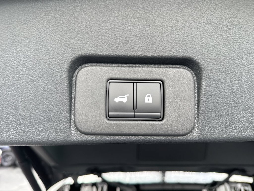New 2026 Nissan Rogue Platinum w/ Platinum Premium Package AWD/4WD image 18