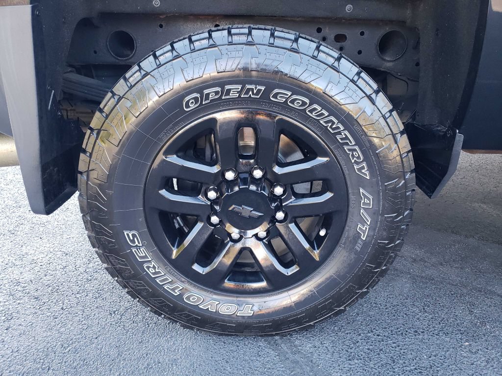 Used 2017 Chevrolet Silverado 2500 LTZ w/ Duramax Plus Package AWD/4WD image 39