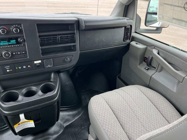 New 2025 Chevrolet Express 3500 w/ Power Convenience Package image 18