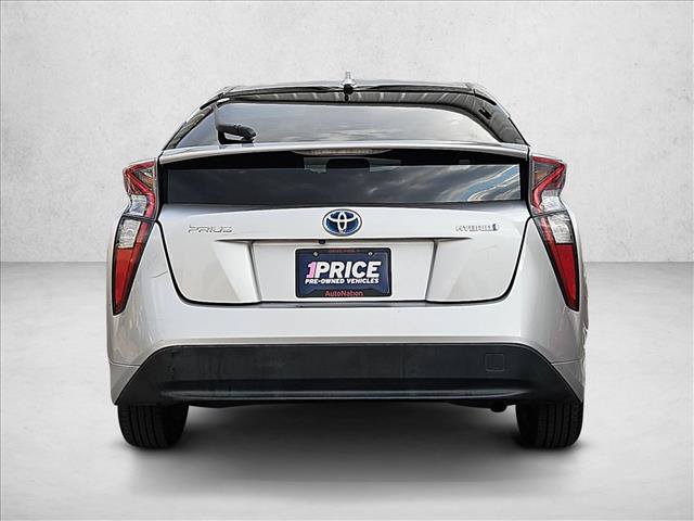 Used 2017 Toyota Prius Three FWD image 7