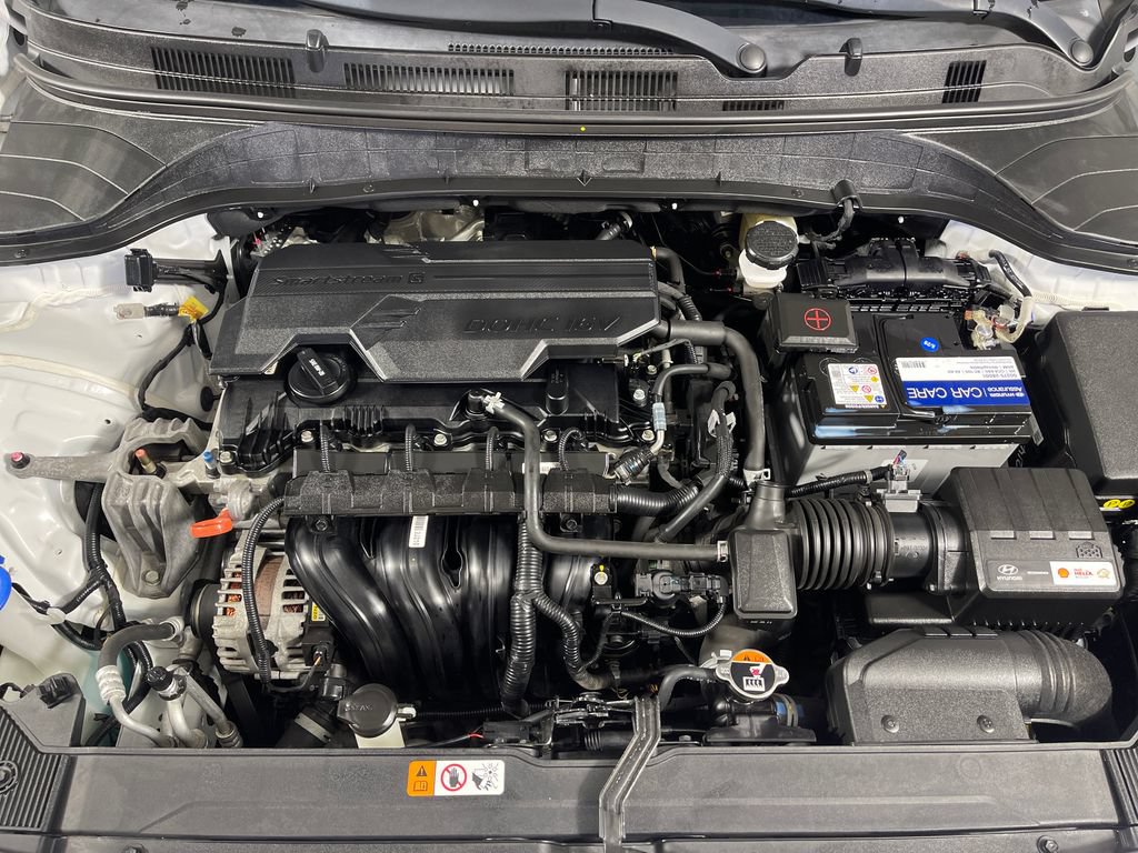 Certified 2022 Hyundai Kona SEL w/ Cargo Package AWD/4WD image 9