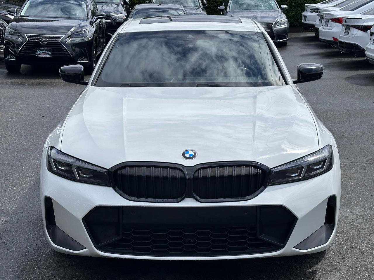 Used 2023 BMW 330i Sedan w/ M Sport Package RWD image 11