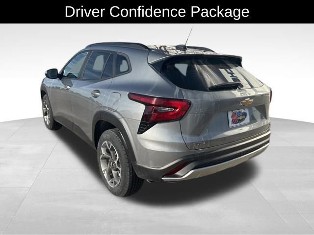 Certified 2024 Chevrolet Trax LT w/ Driver Confidence Package image 6