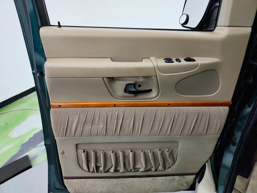 Used 2008 Ford E-150 and Econoline 150 image 19