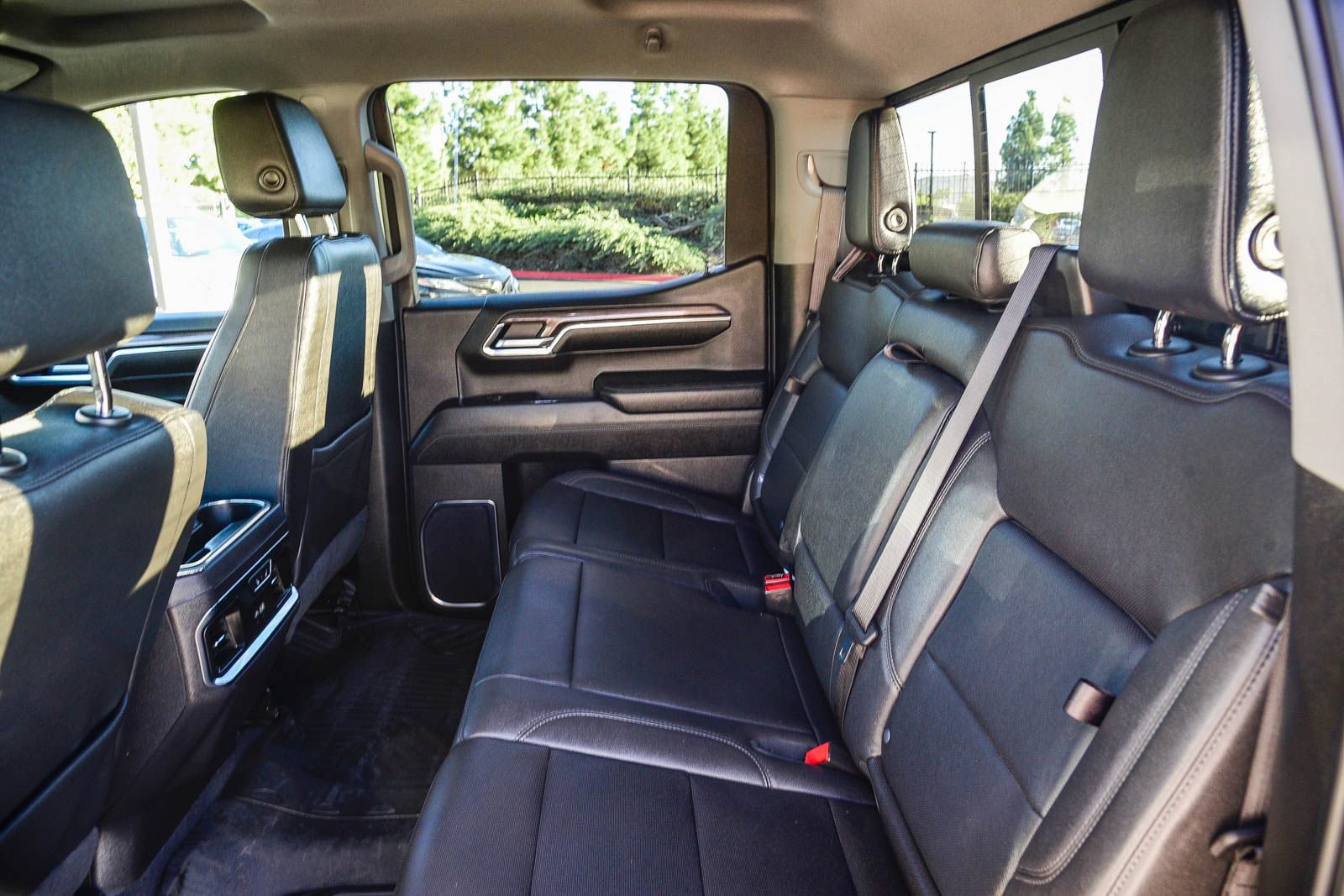 Used 2024 Chevrolet Silverado 1500 LTZ image 23