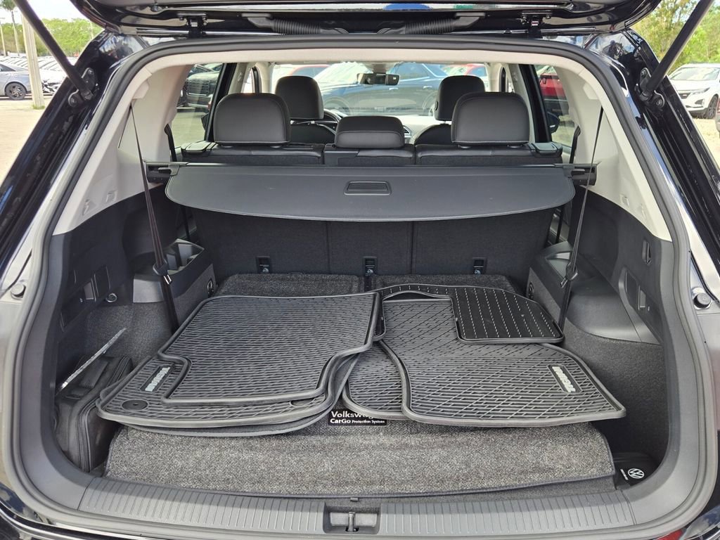 Certified 2023 Volkswagen Tiguan SE image 15