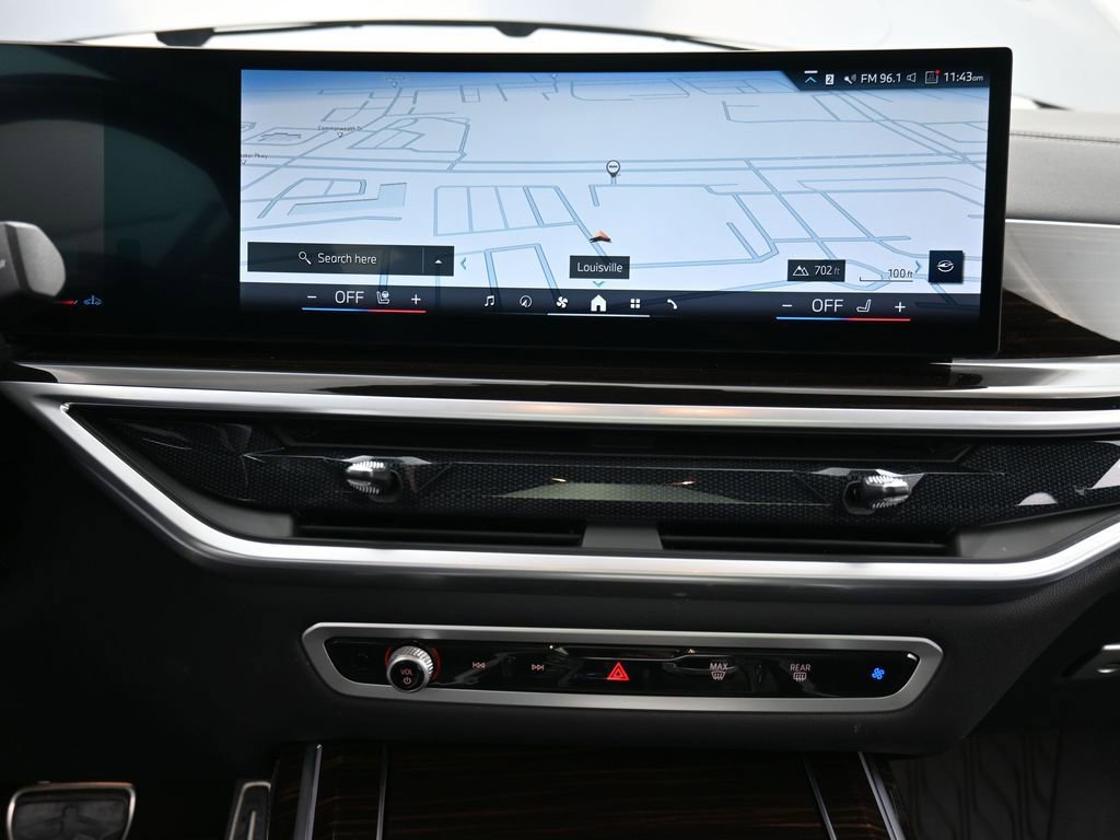 Used 2024 BMW X7 xDrive40i w/ Executive Package image 14