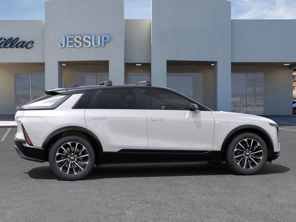 New 2025 Cadillac Lyriq Sport image 5
