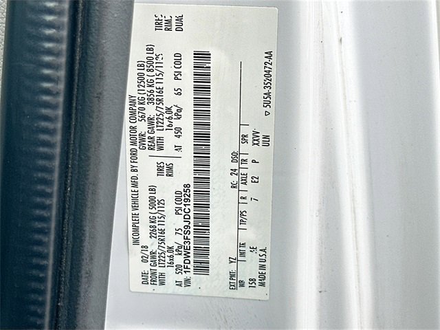 Used 2018 Ford E-350 and Econoline 350 Super Duty image 27