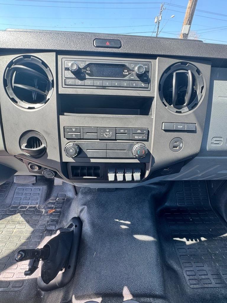 Used 2021 Ford F750 2WD Regular Cab Super Duty image 45