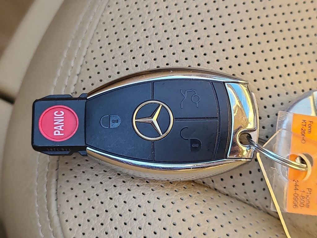 Used 2010 Mercedes-Benz S 550 4MATIC image 37