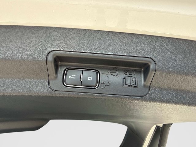 New 2027 Ford Explorer ST-Line w/ ST-Line Street Pack RWD image 13