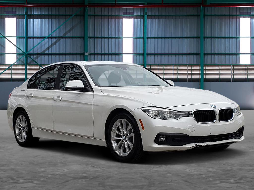 Used 2018 BMW 320i xDrive Sedan image 6