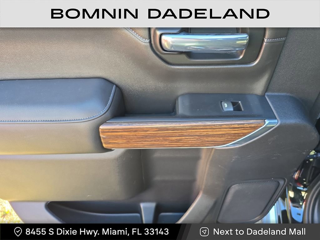 Used 2021 Chevrolet Silverado 1500 High Country image 11