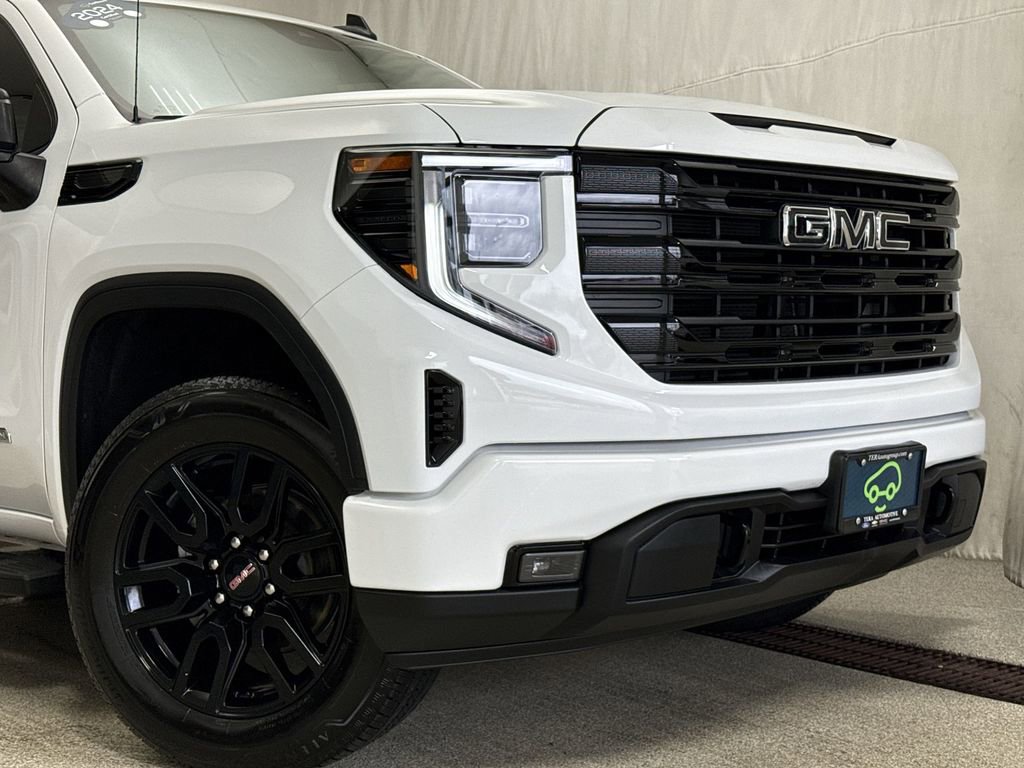 Certified 2024 GMC Sierra 1500 Elevation image 2