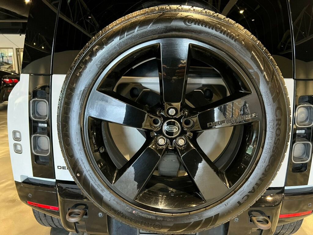 Used 2023 Land Rover Defender 110 image 12