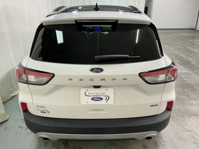 Used 2022 Ford Escape SEL w/ Technology Package FWD image 4