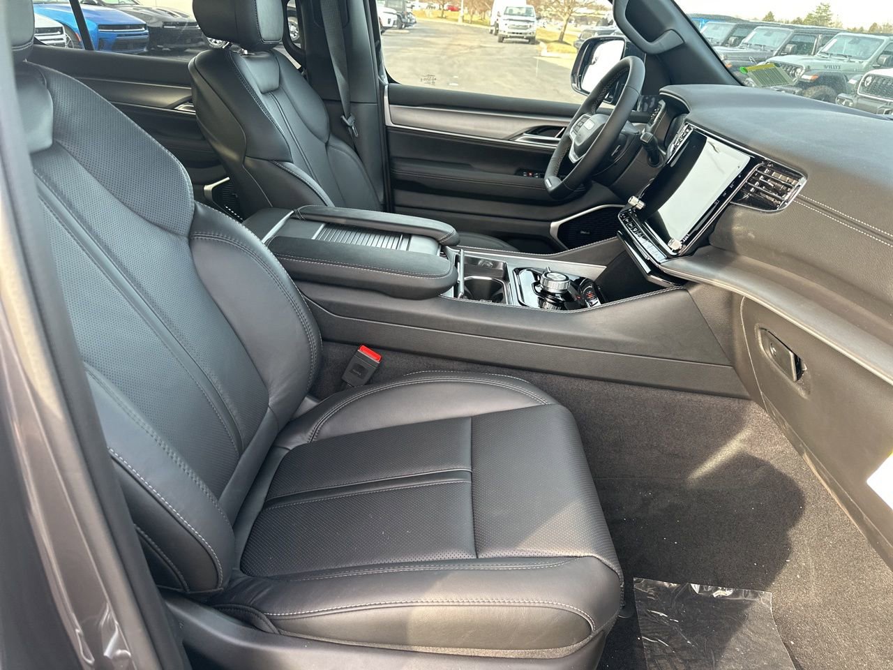 New 2026 Jeep Grand Wagoneer Limited w/ Premium Group II image 10