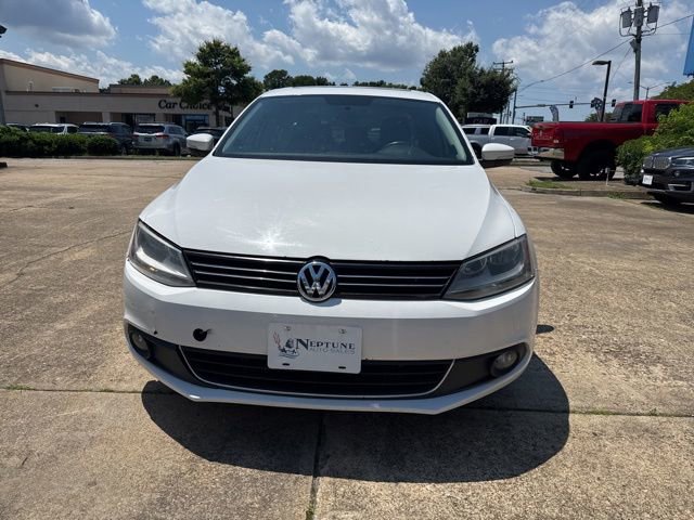Used 2012 Volkswagen Jetta TDI FWD image 2