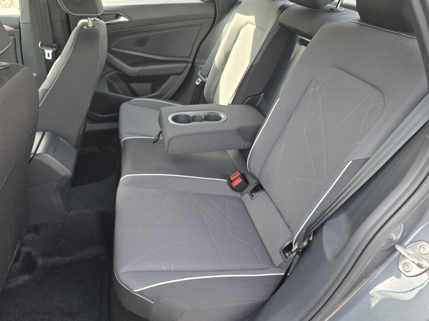 Used 2025 Volkswagen Jetta Sport image 24