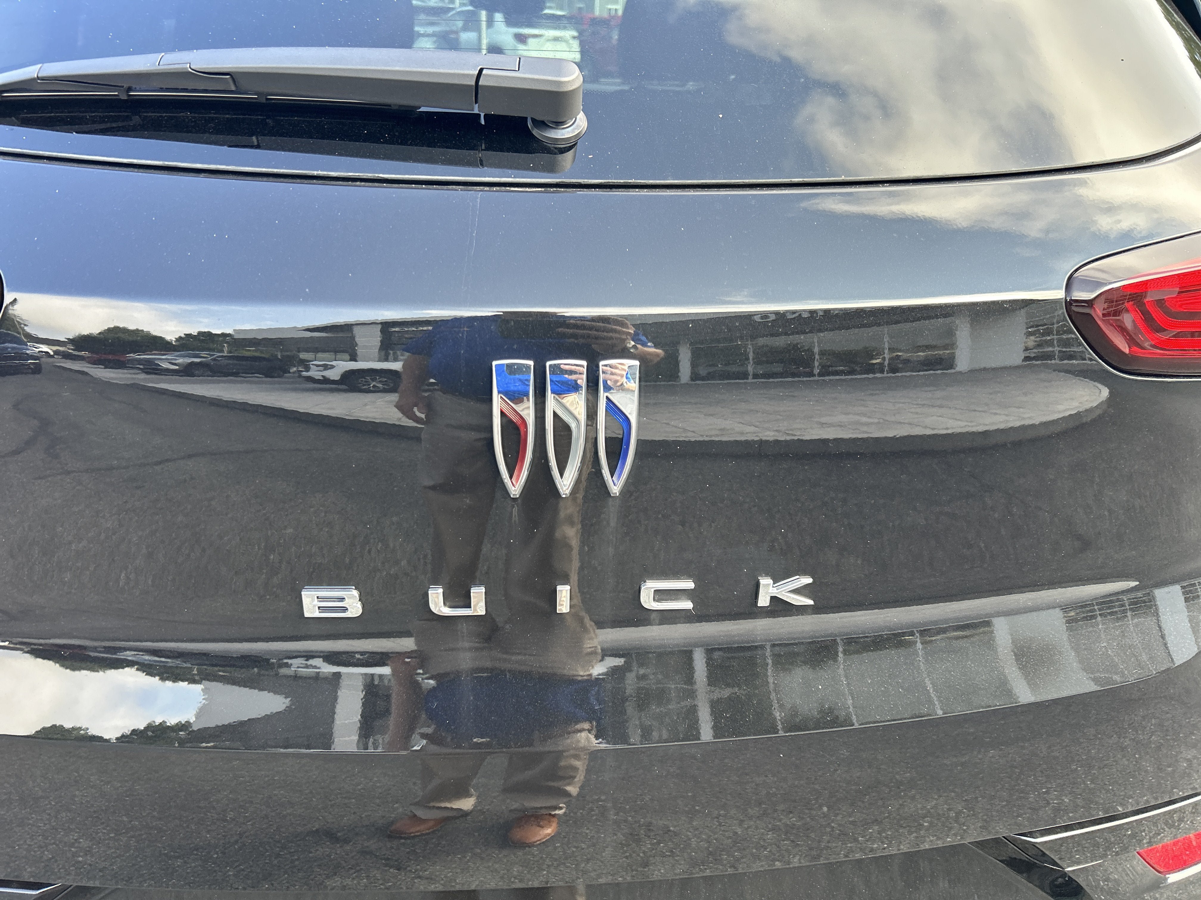 New 2026 Buick Encore GX Sport Touring w/ Advanced Technology Package AWD/4WD image 8