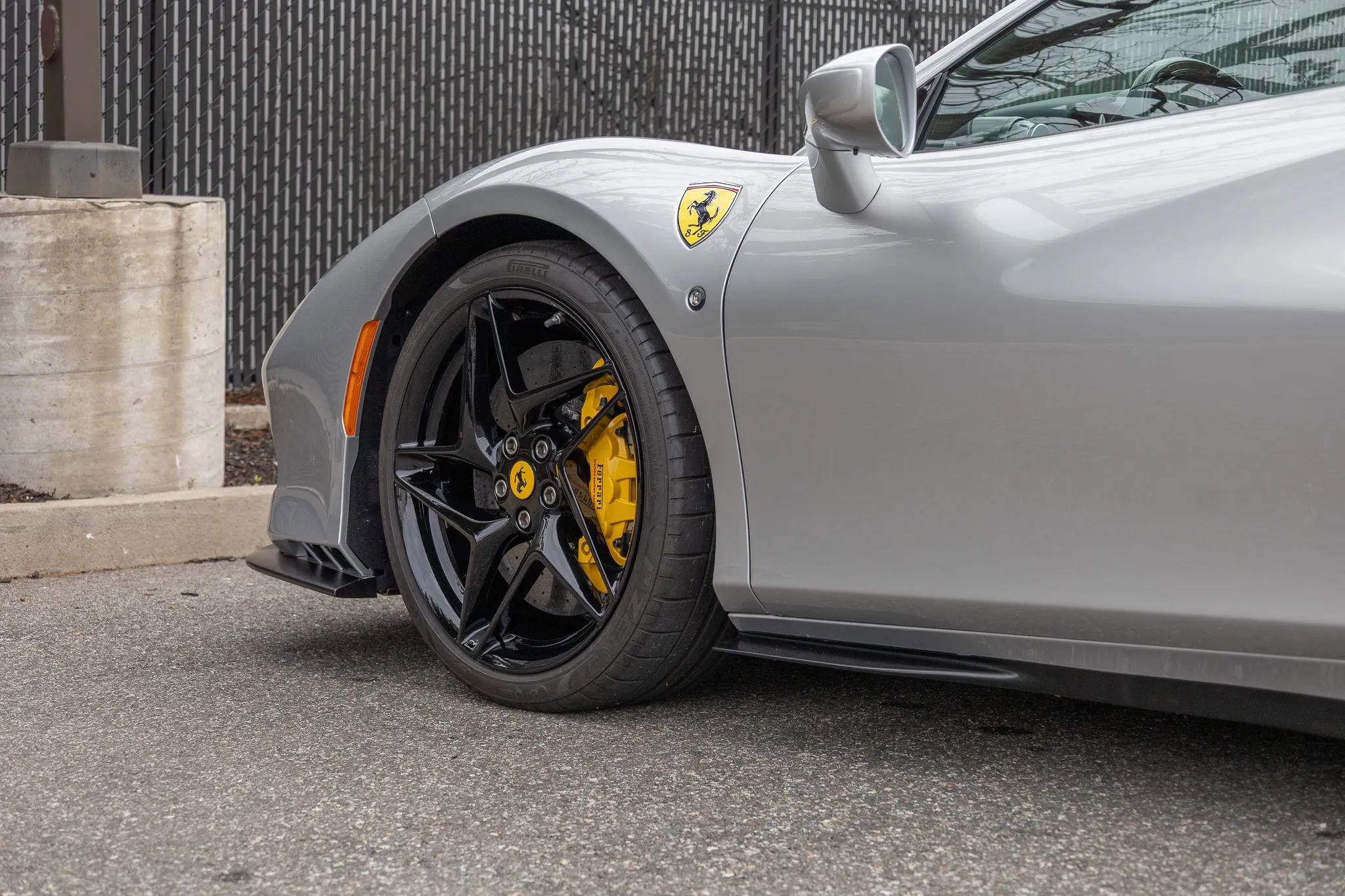 Used 2022 Ferrari F8 Tributo RWD image 21