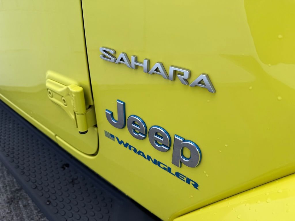 Used 2023 Jeep Wrangler Unlimited Sahara w/ Cold Weather Group image 10