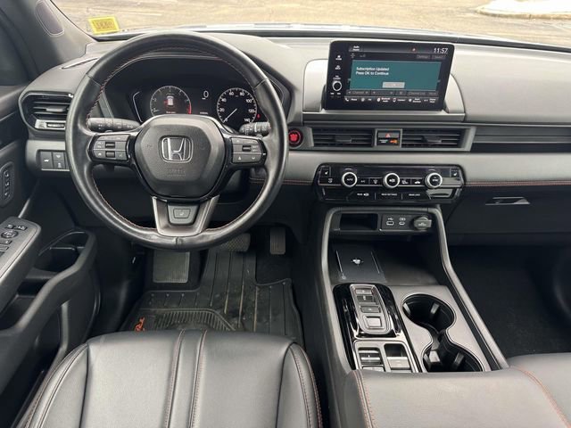Certified 2024 Honda Pilot TrailSport image 12