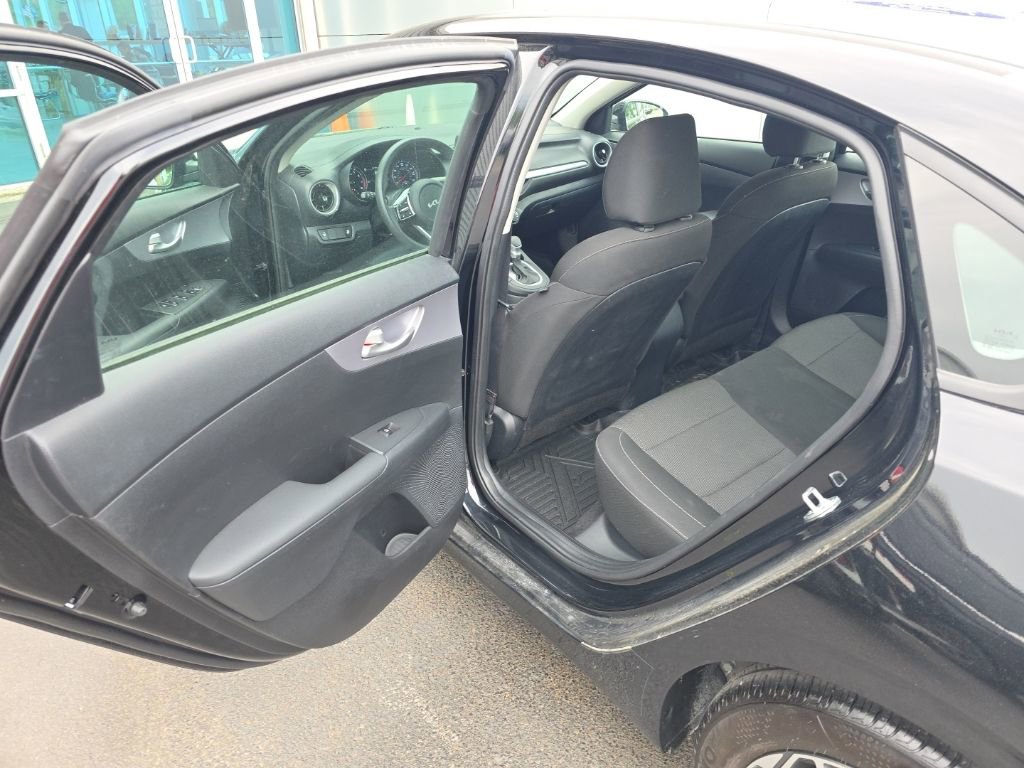 Used 2024 Kia Forte LXS image 32