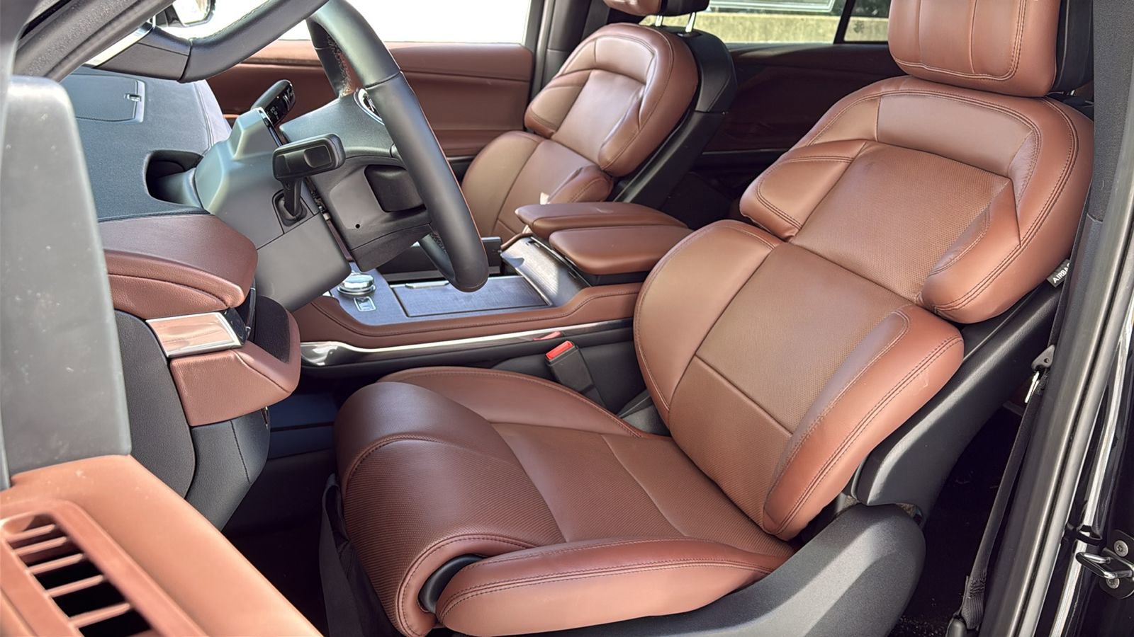 New 2026 Lincoln Navigator Reserve AWD/4WD image 25