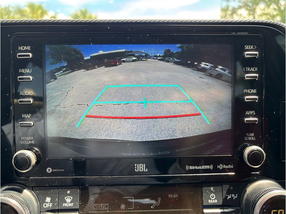 Used 2021 Toyota Highlander XSE FWD image 28
