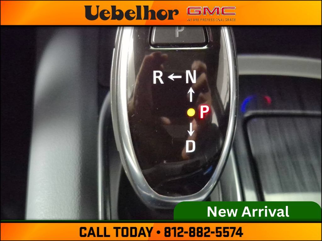 Used 2019 Buick Enclave Essence AWD/4WD image 19
