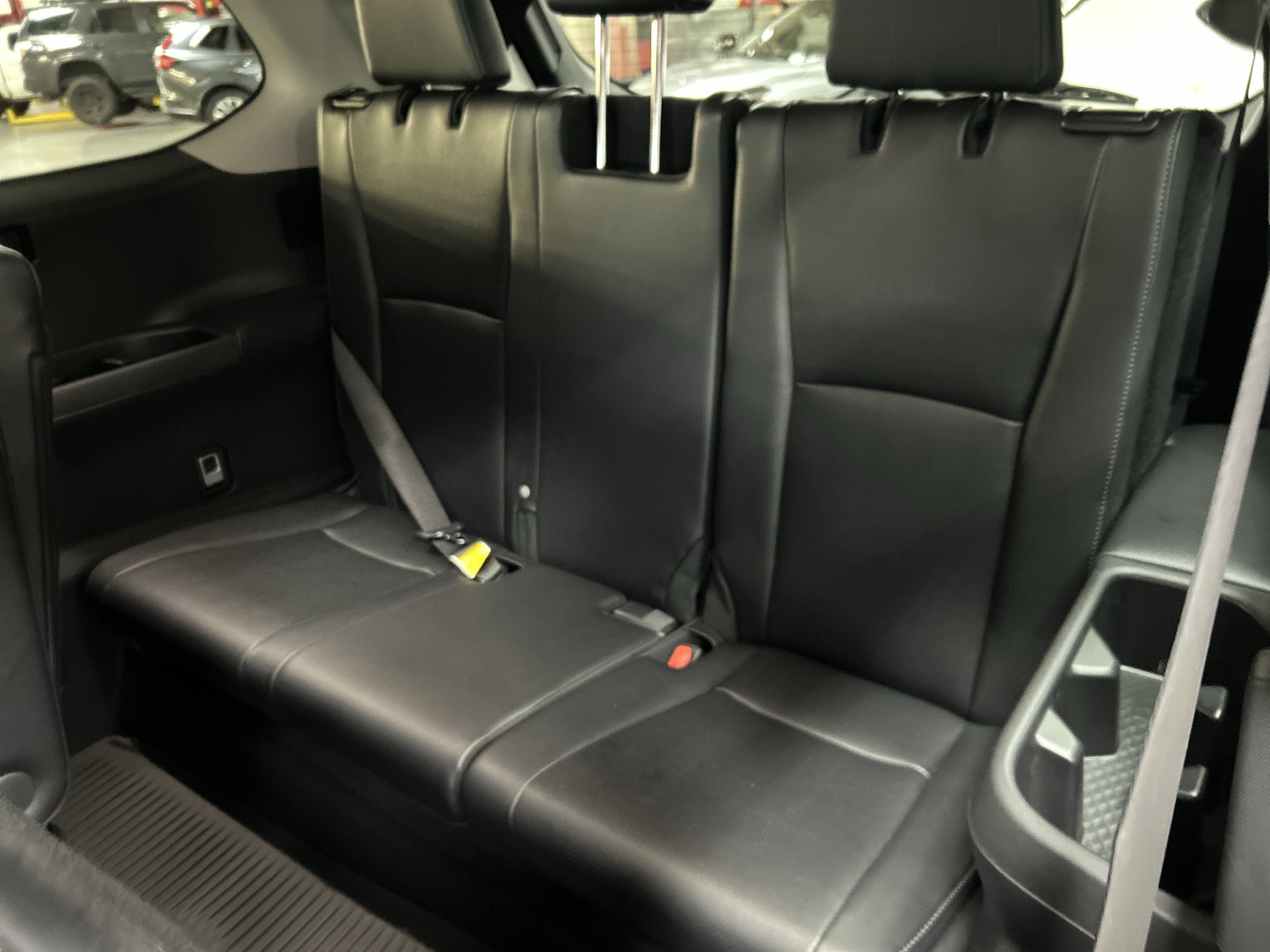 Used 2024 Toyota Grand Highlander AWD image 32