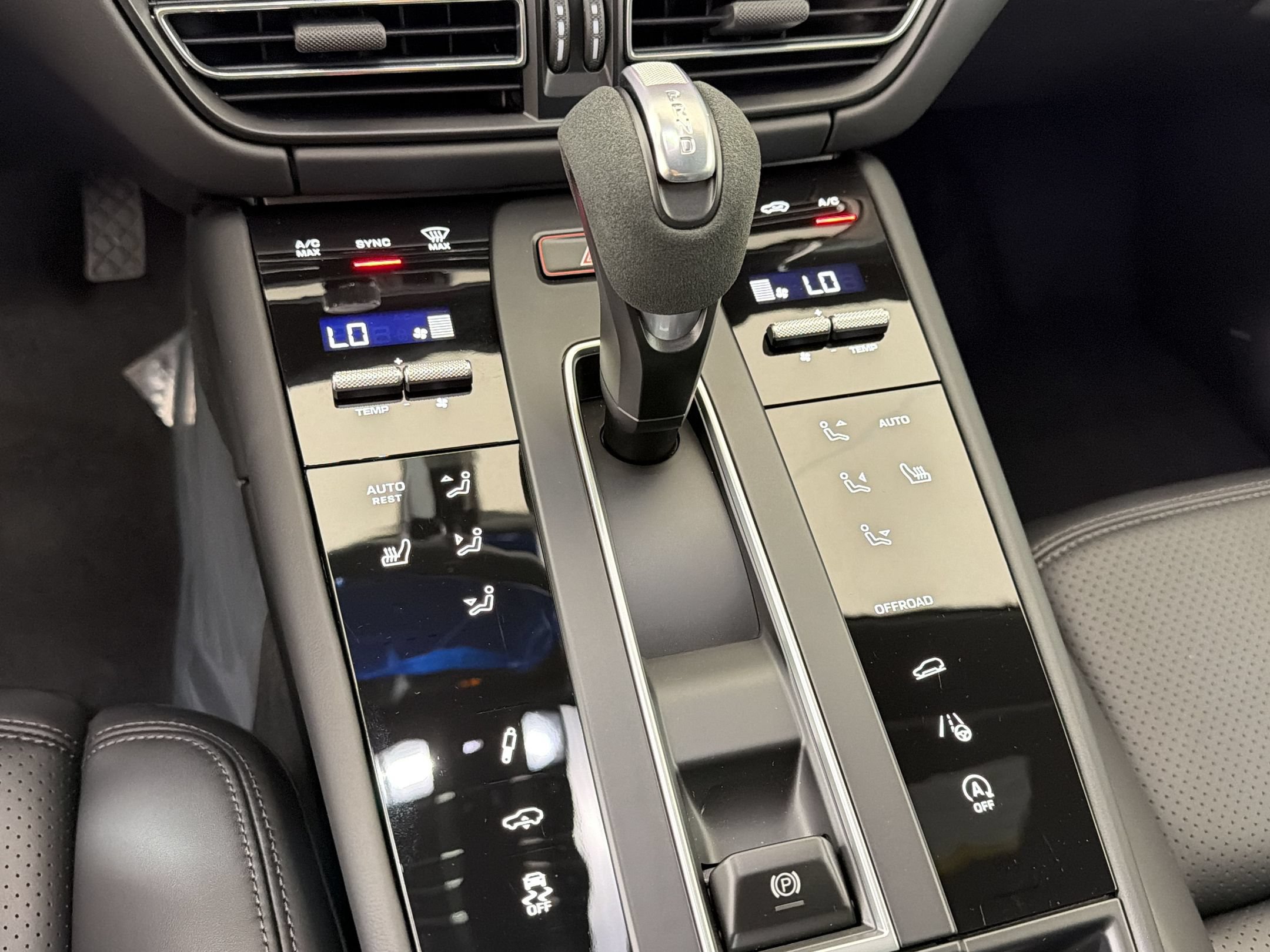 New 2026 Porsche Macan S AWD/4WD image 20